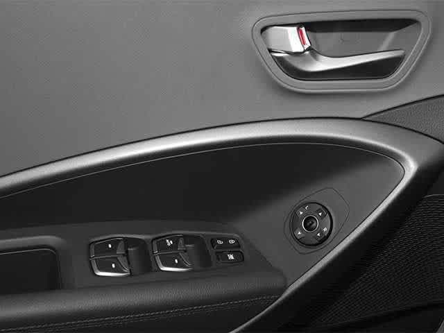 Thumbnail: 2013 Hyundai Santa Fe - 17