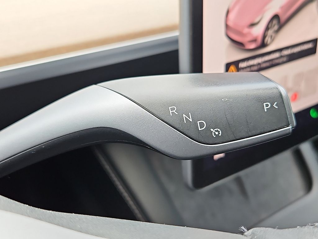 Thumbnail: 2022 Tesla Model Y - 19