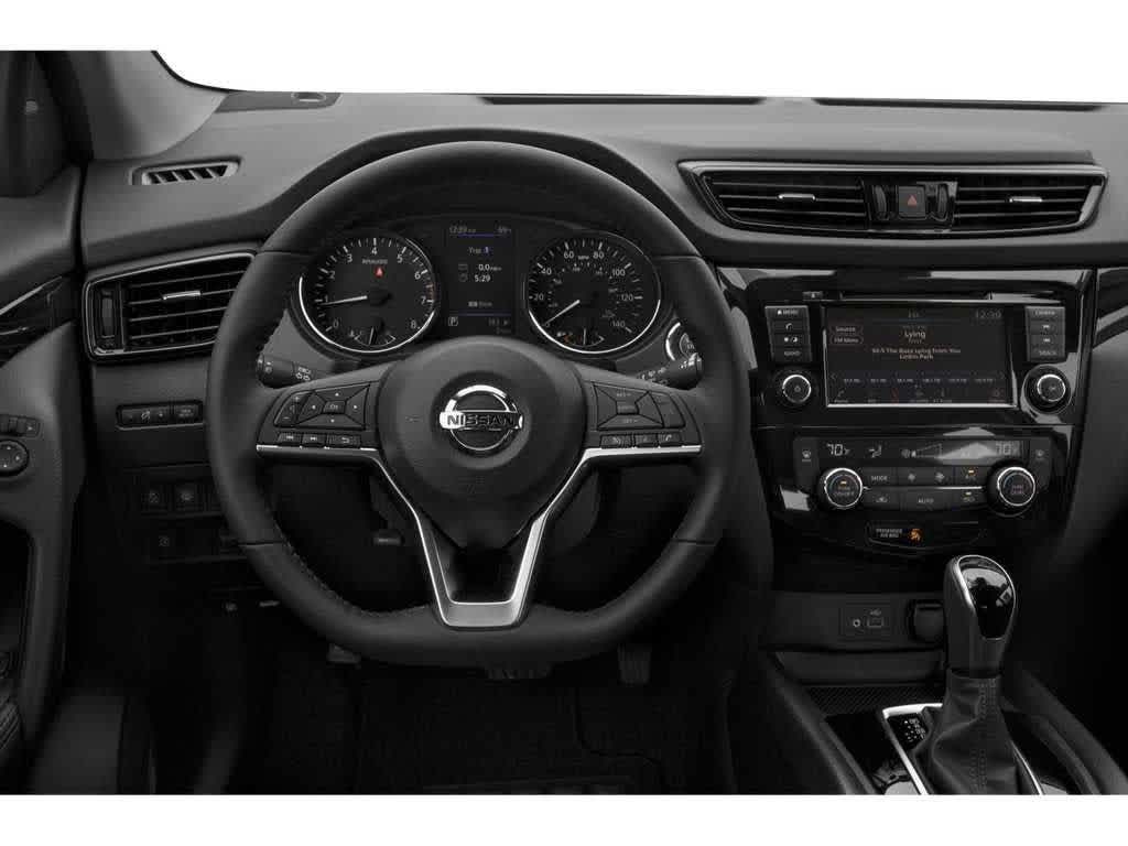 Thumbnail: 2020 Nissan Rogue Sport - 10