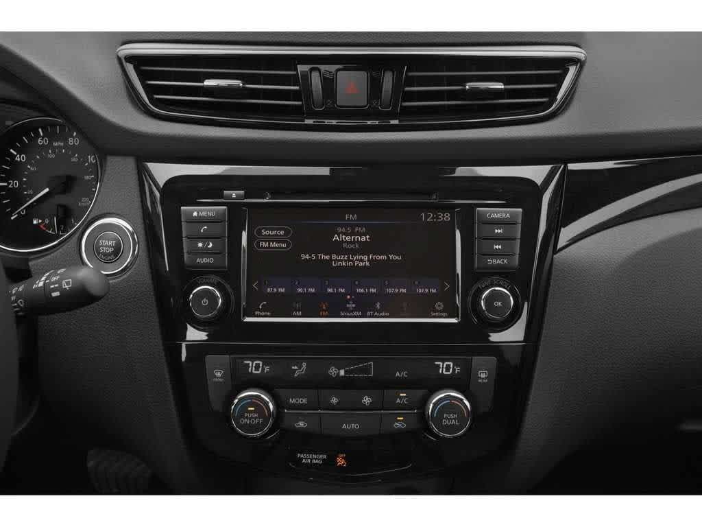 Thumbnail: 2020 Nissan Rogue Sport - 11