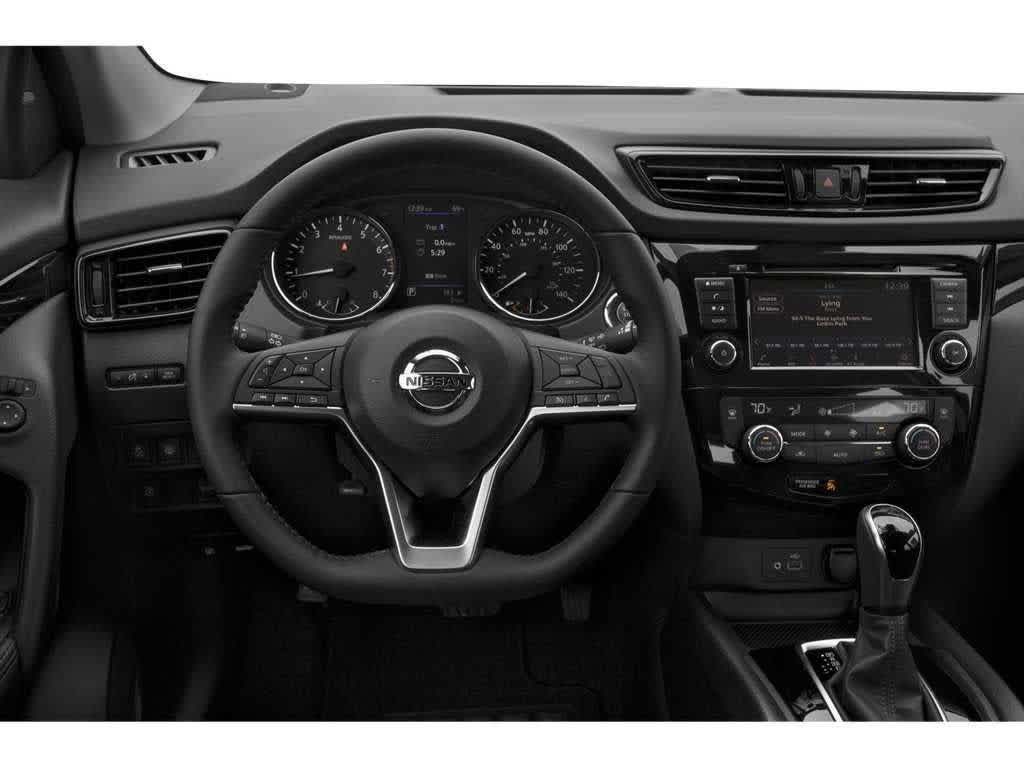 Thumbnail: 2020 Nissan Rogue Sport - 2