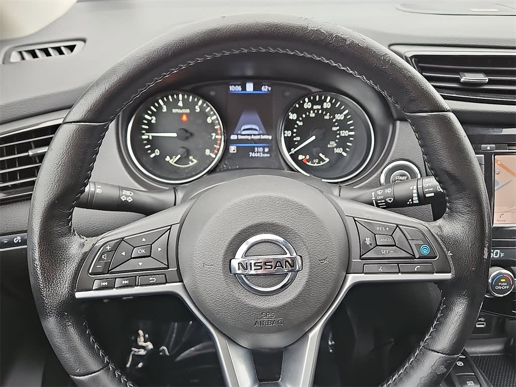 Thumbnail: 2020 Nissan Rogue Sport - 10