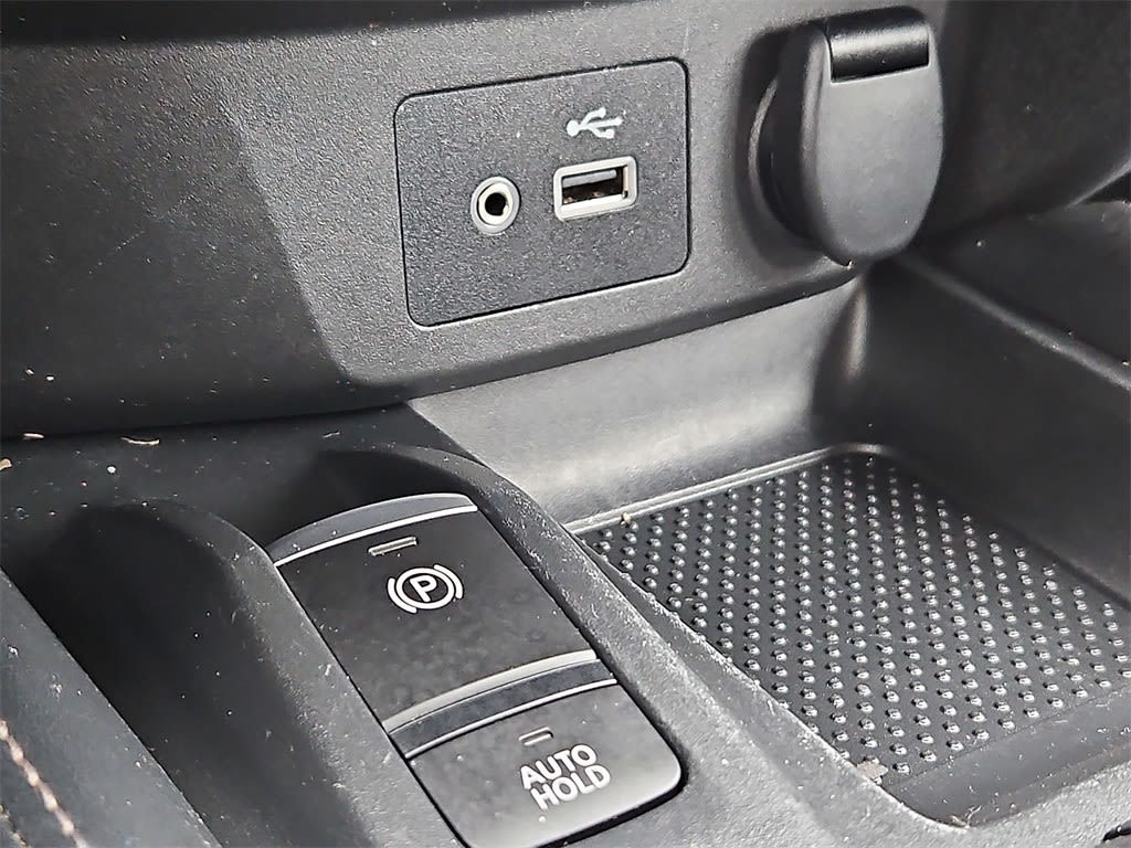 Thumbnail: 2020 Nissan Rogue Sport - 30