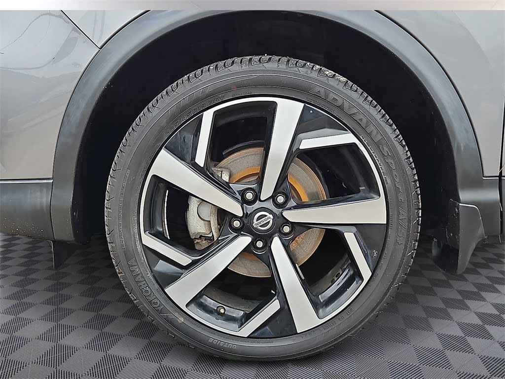 Thumbnail: 2020 Nissan Rogue Sport - 8