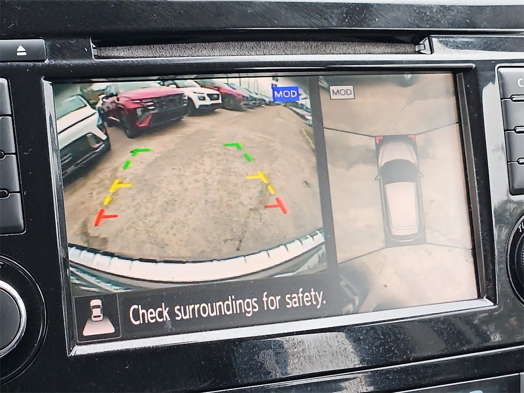 Thumbnail: 2020 Nissan Rogue Sport - 24