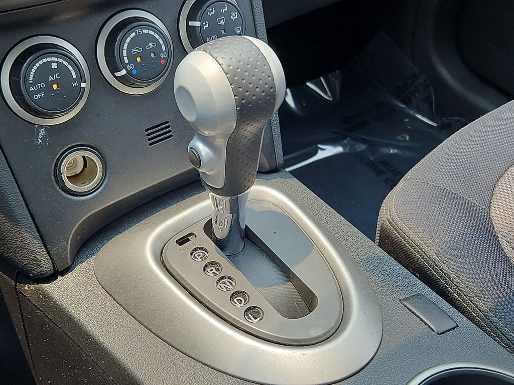 Thumbnail: 2012 Nissan Rogue - 13