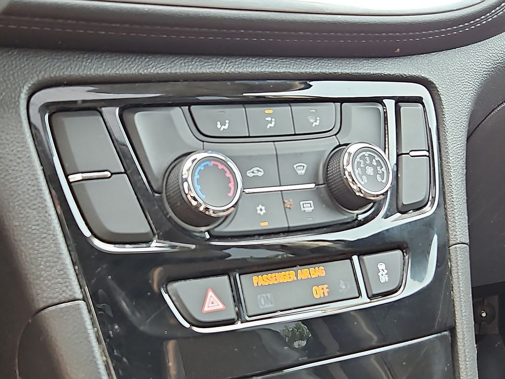 Thumbnail: 2019 Buick Encore - 22