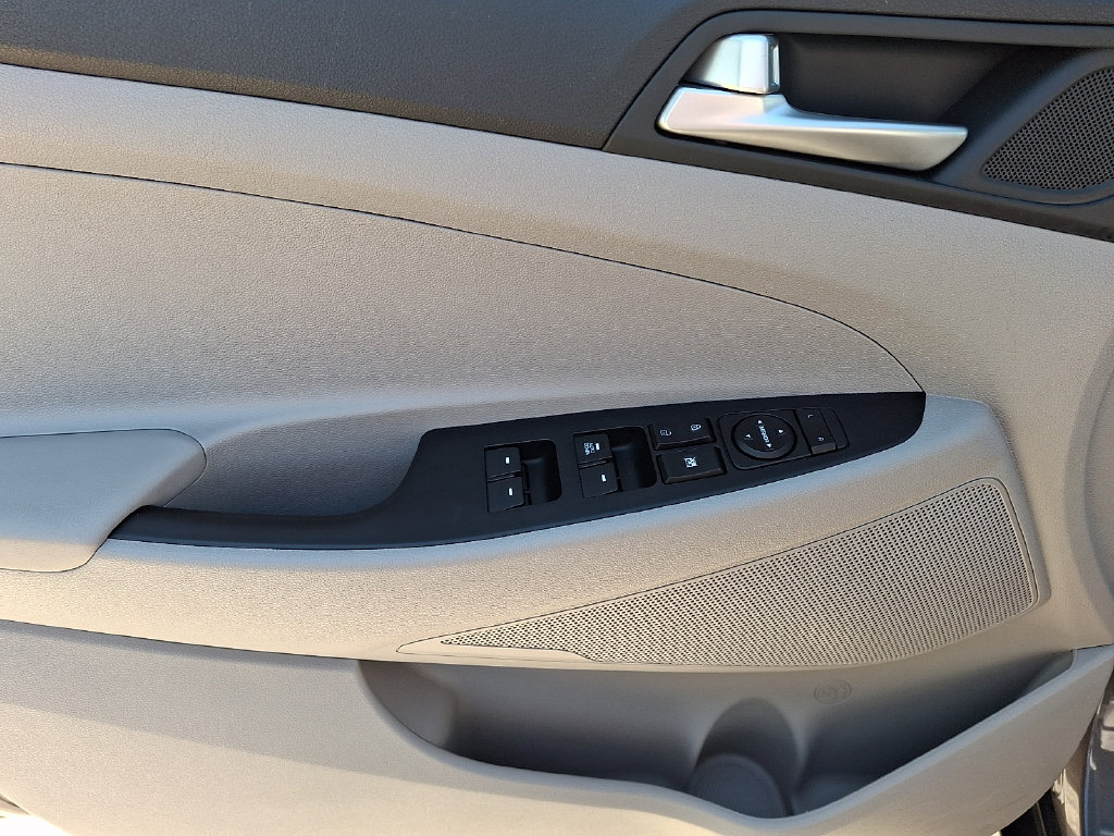 Thumbnail: 2020 Hyundai Tucson - 21