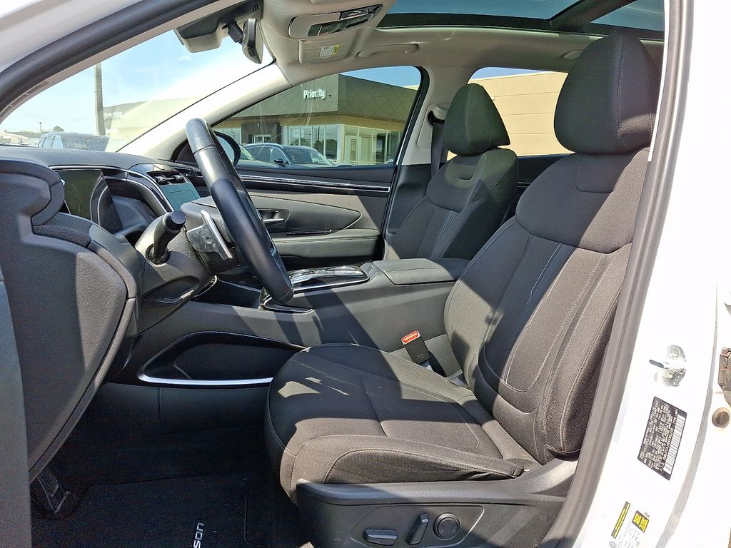 Thumbnail: 2022 Hyundai Tucson - 9