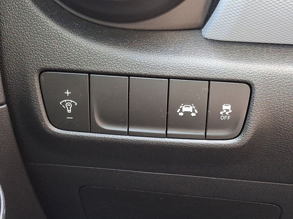 Thumbnail: 2019 Hyundai Kona - 24