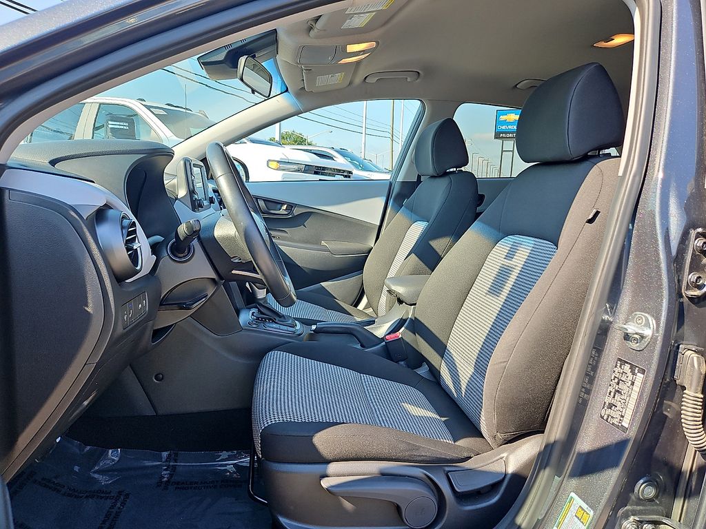 Thumbnail: 2021 Hyundai Kona - 10