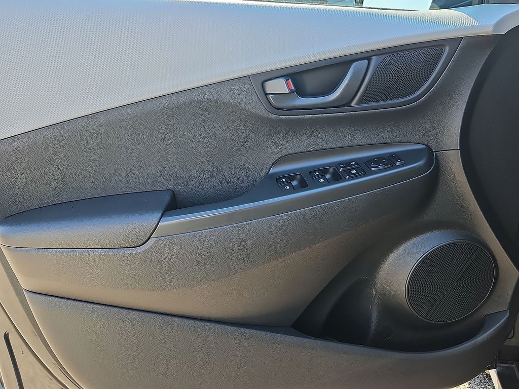 Thumbnail: 2021 Hyundai Kona - 20
