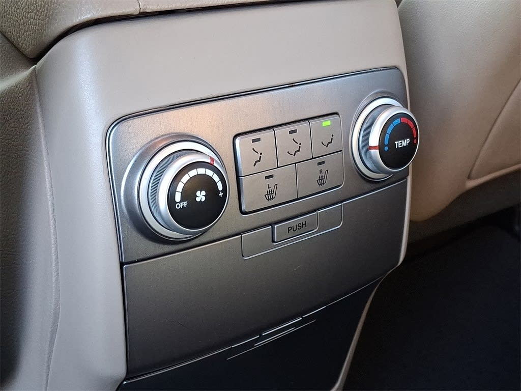 Thumbnail: 2012 Hyundai Veracruz - 28