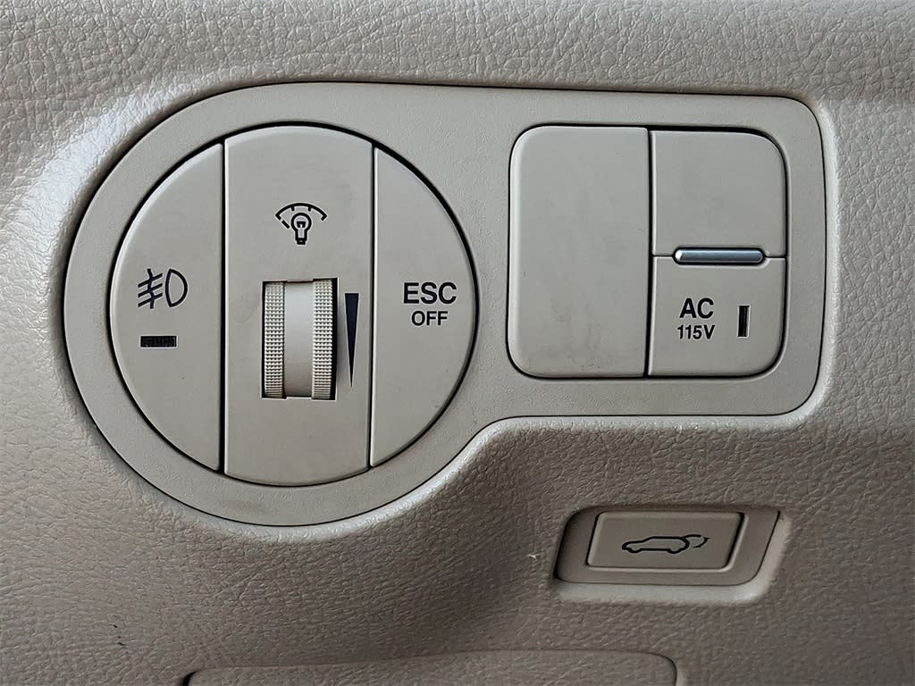 Thumbnail: 2012 Hyundai Veracruz - 27