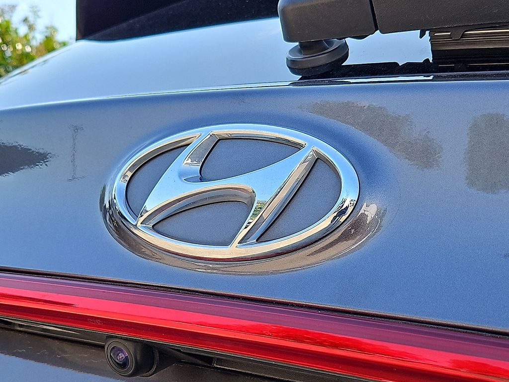 Thumbnail: 2022 Hyundai Santa Fe - 31