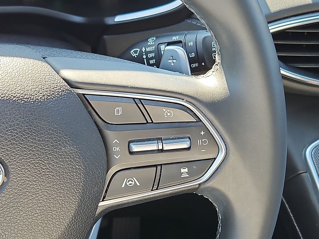 Thumbnail: 2022 Hyundai Santa Fe - 26