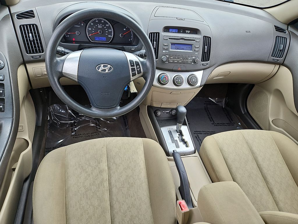 Thumbnail: 2010 Hyundai Elantra - 2