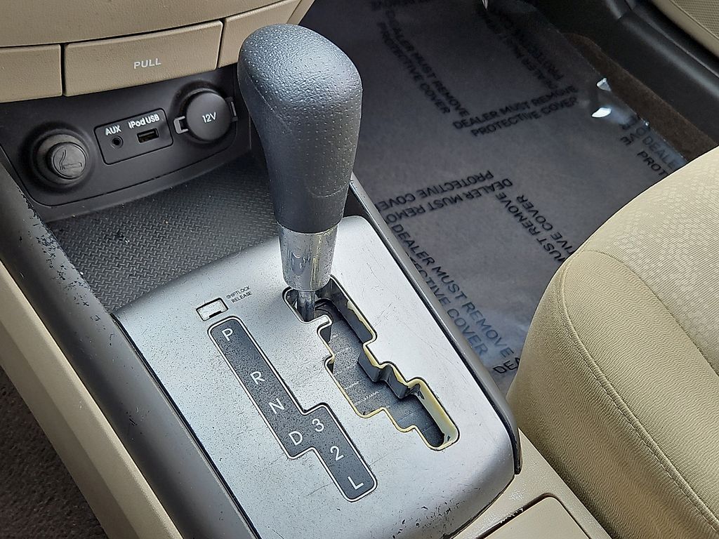 Thumbnail: 2010 Hyundai Elantra - 13