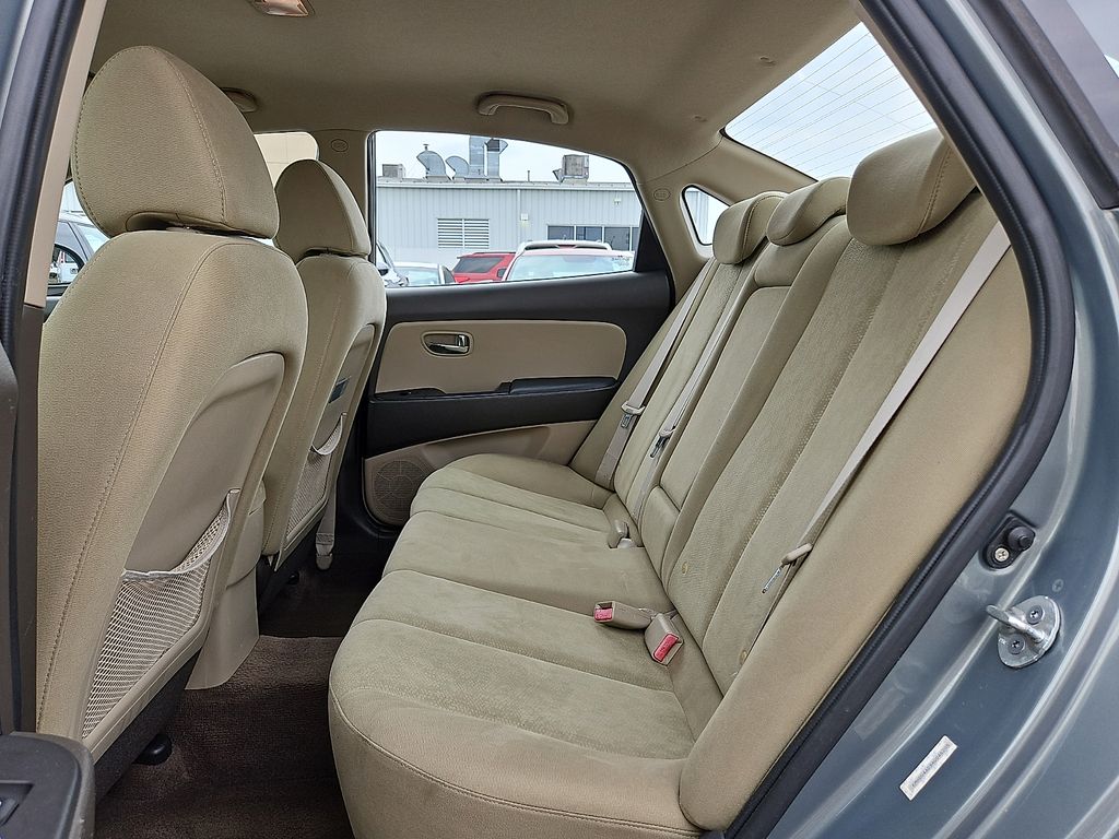 Thumbnail: 2010 Hyundai Elantra - 11