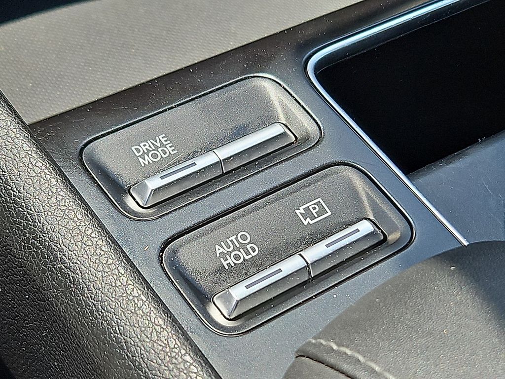 Thumbnail: 2024 Hyundai Sonata - 28