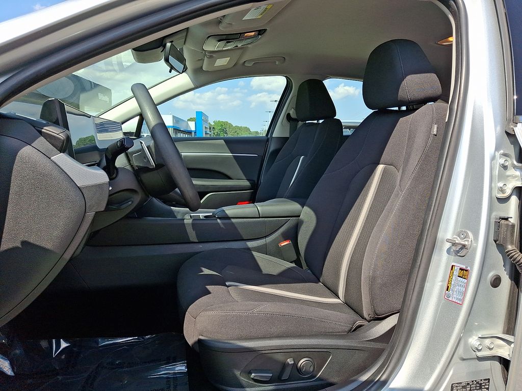 Thumbnail: 2024 Hyundai Sonata - 10
