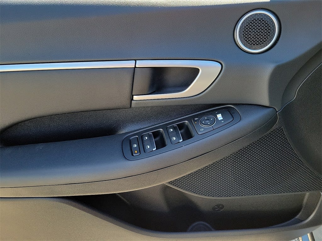 Thumbnail: 2024 Hyundai Sonata - 19