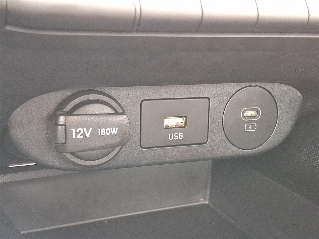 Thumbnail: 2025 Hyundai Elantra - 27