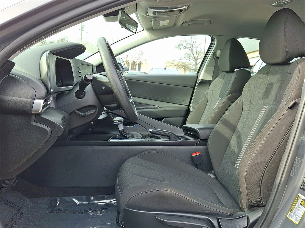 Thumbnail: 2025 Hyundai Elantra - 11