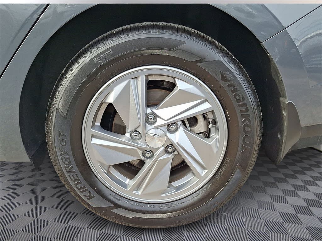 Thumbnail: 2025 Hyundai Elantra - 8