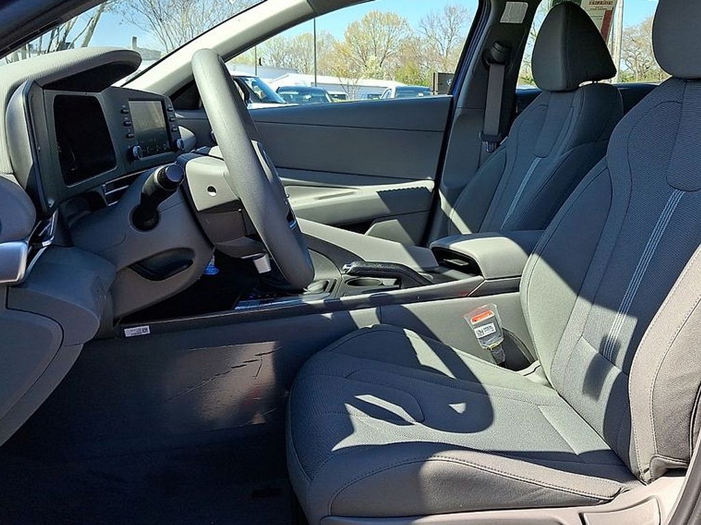 Thumbnail: 2026 Hyundai Elantra - 9