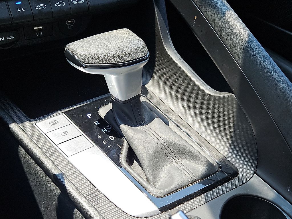 Thumbnail: 2024 Hyundai Elantra - 13