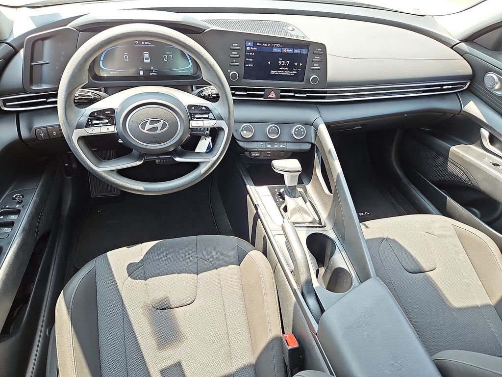 Thumbnail: 2024 Hyundai Elantra - 2