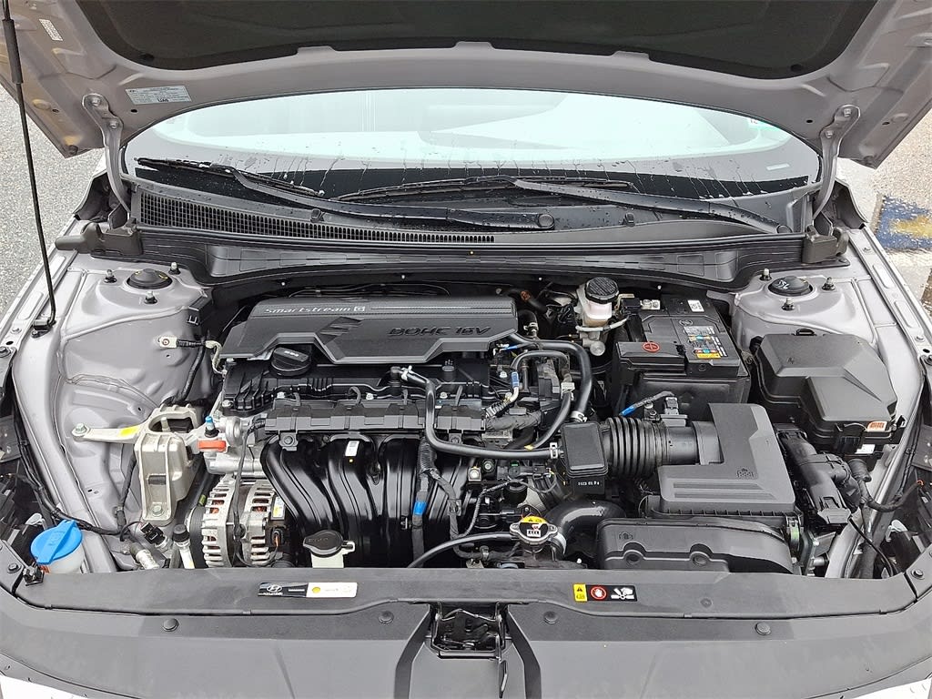 Thumbnail: 2023 Hyundai Elantra - 9