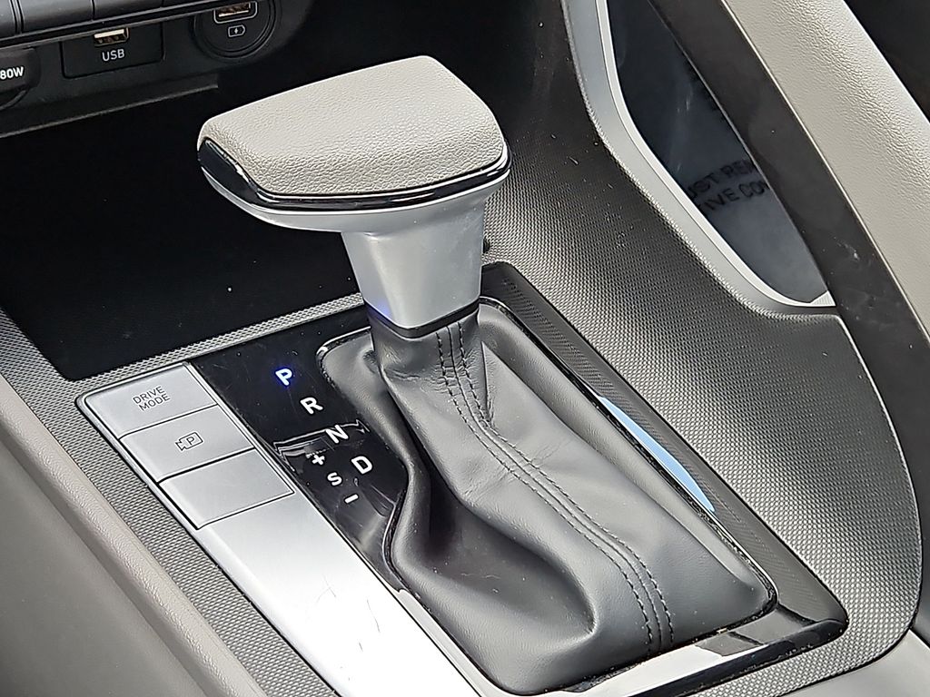 Thumbnail: 2022 Hyundai Elantra - 13