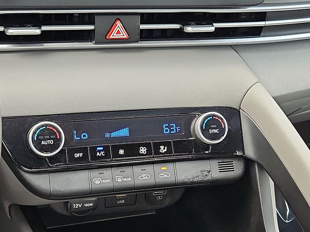 Thumbnail: 2022 Hyundai Elantra - 21