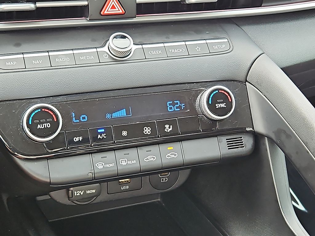 Thumbnail: 2024 Hyundai Elantra - 21