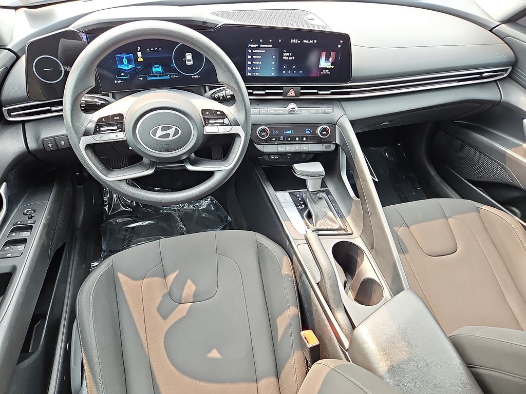 Thumbnail: 2024 Hyundai Elantra - 2
