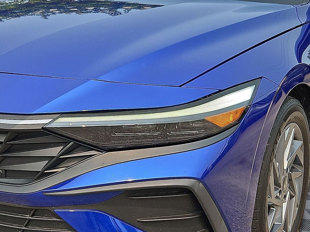 Thumbnail: 2024 Hyundai Elantra - 19