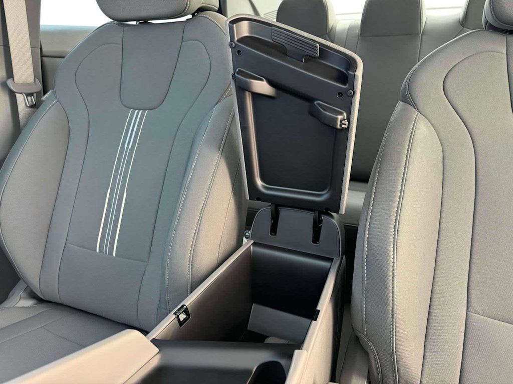 Thumbnail: 2025 Hyundai Elantra - 19