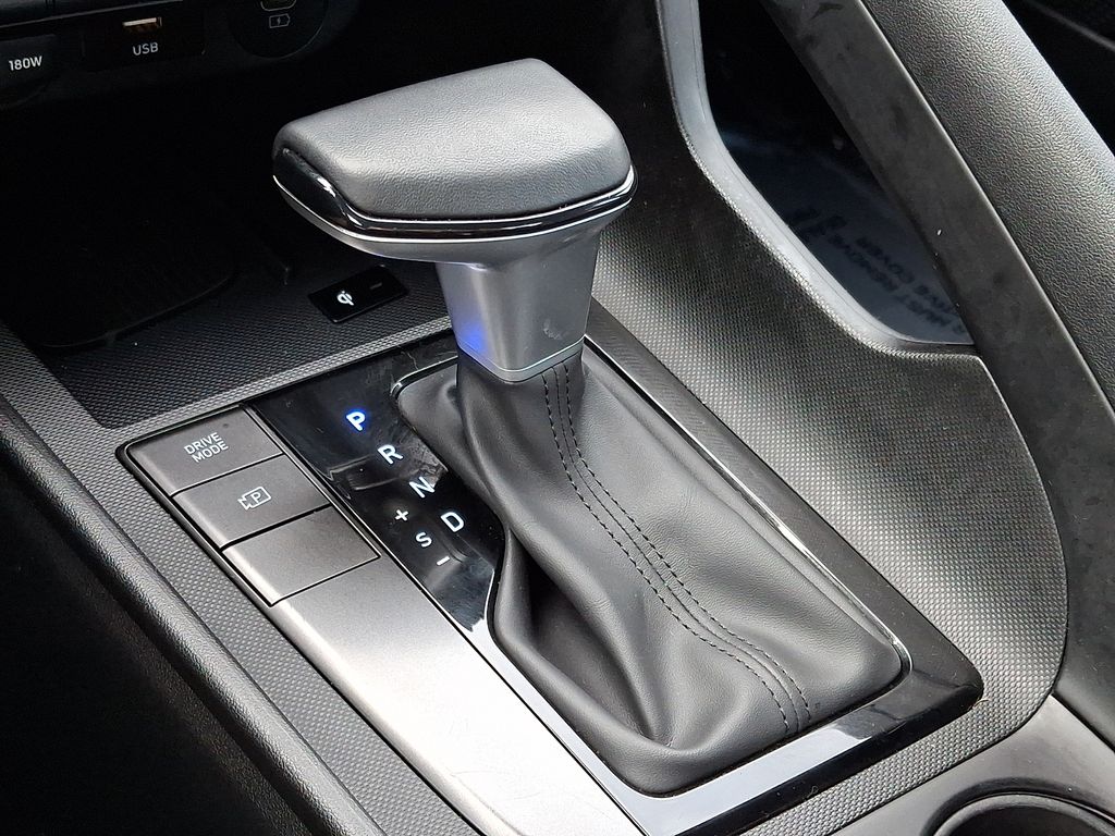 Thumbnail: 2025 Hyundai Elantra - 12