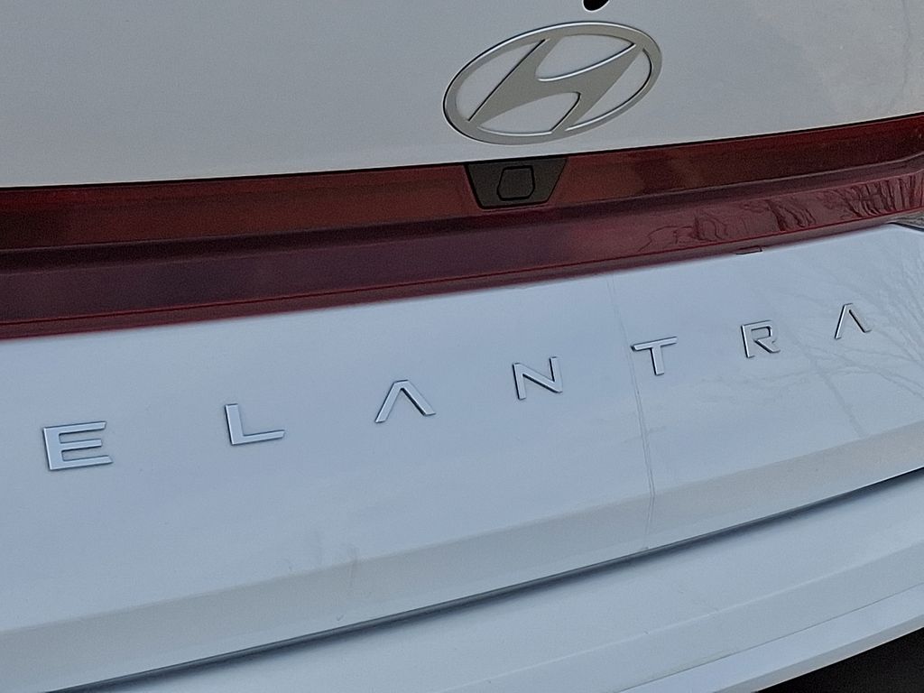 Thumbnail: 2025 Hyundai Elantra - 6