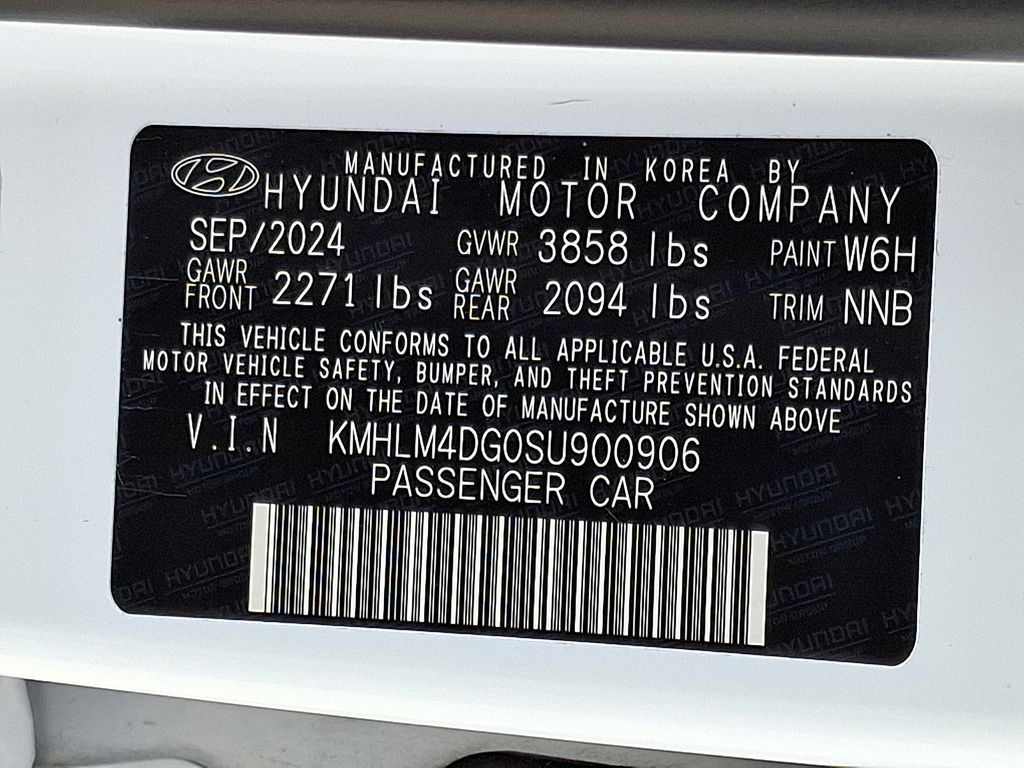 Thumbnail: 2025 Hyundai Elantra - 15