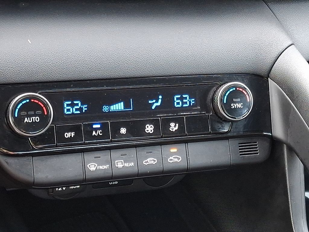 Thumbnail: 2025 Hyundai Elantra - 21