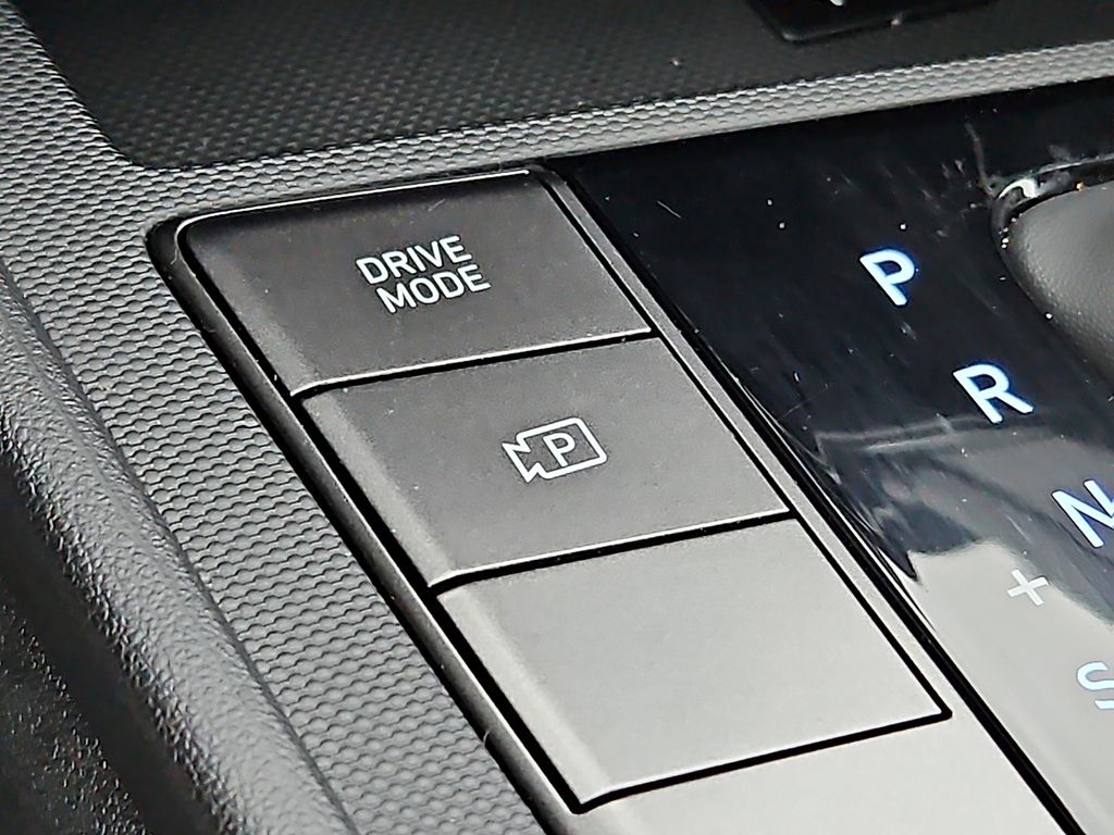 Thumbnail: 2025 Hyundai Elantra - 26