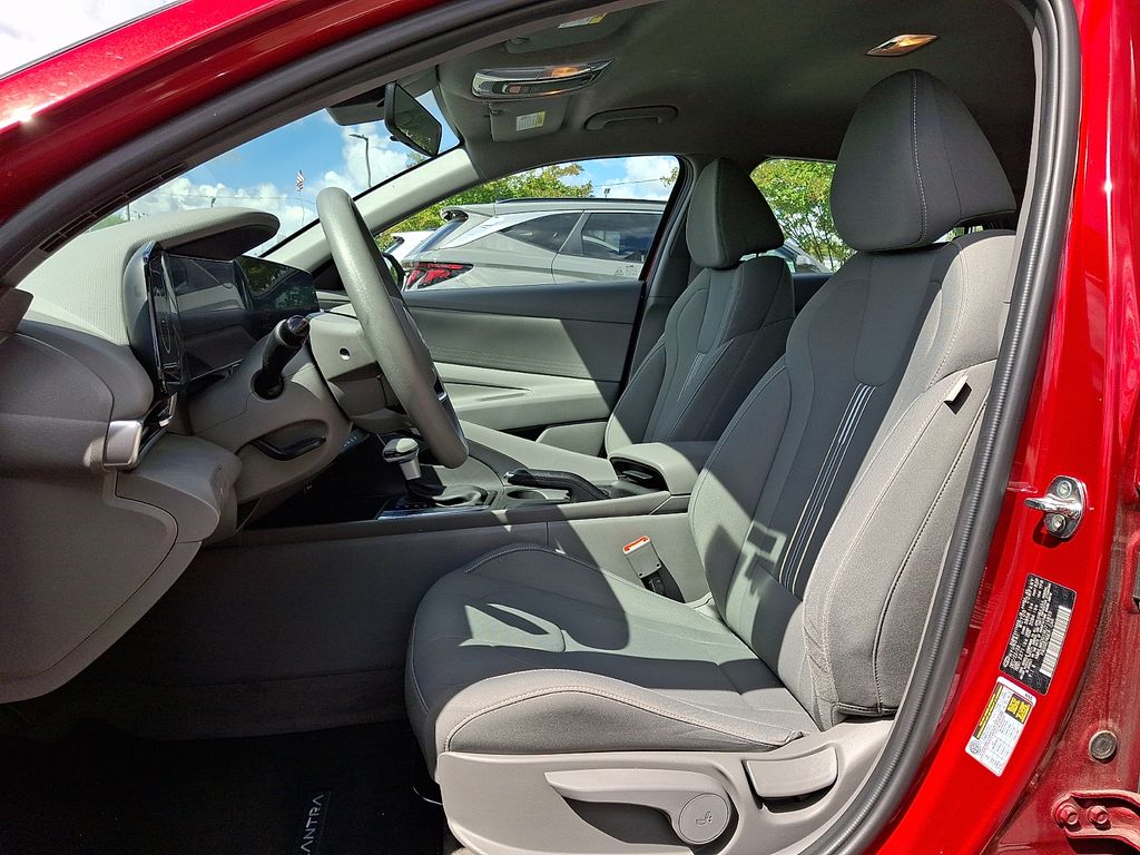 Thumbnail: 2024 Hyundai Elantra - 9
