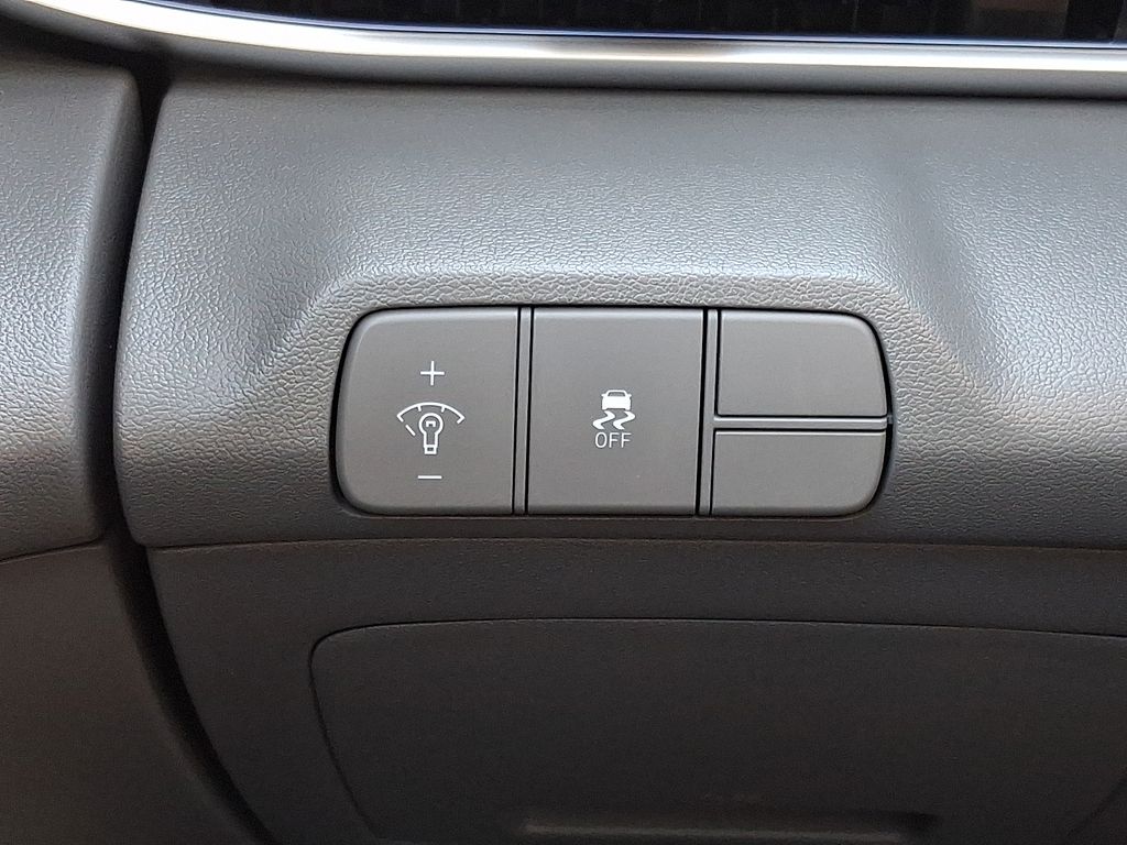 Thumbnail: 2024 Hyundai Elantra - 26