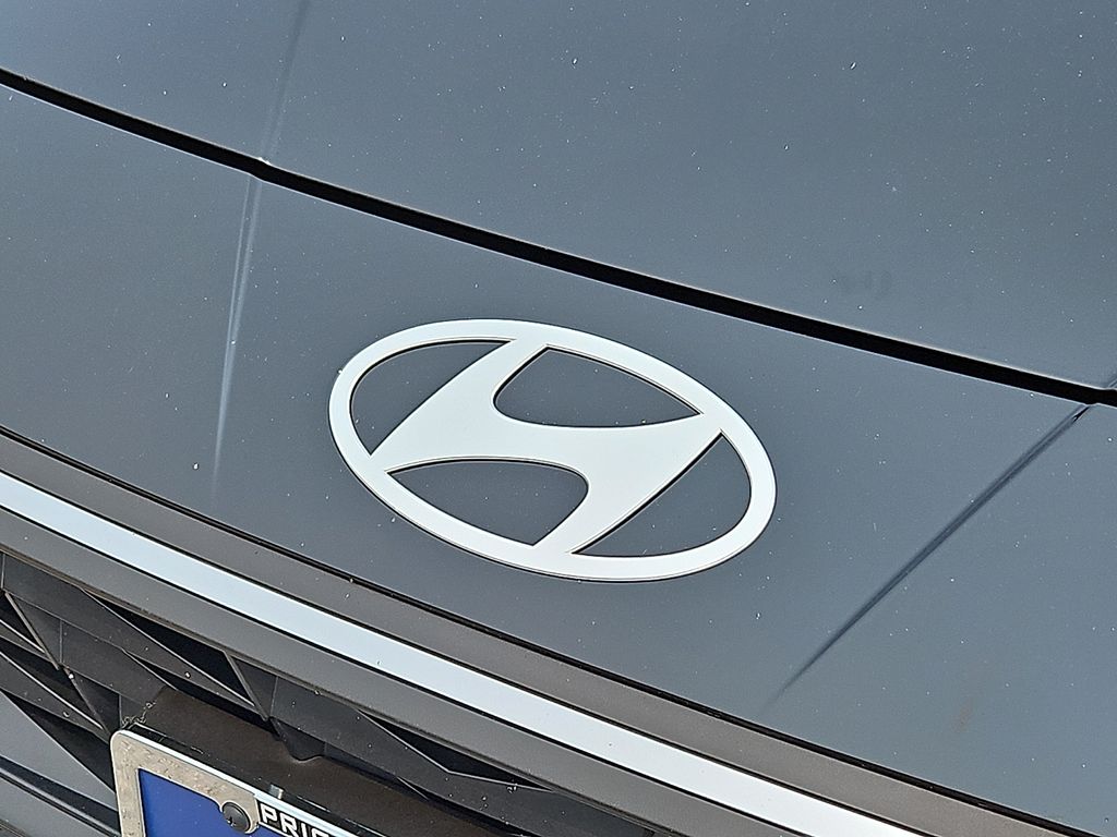 Thumbnail: 2025 Hyundai Elantra - 7