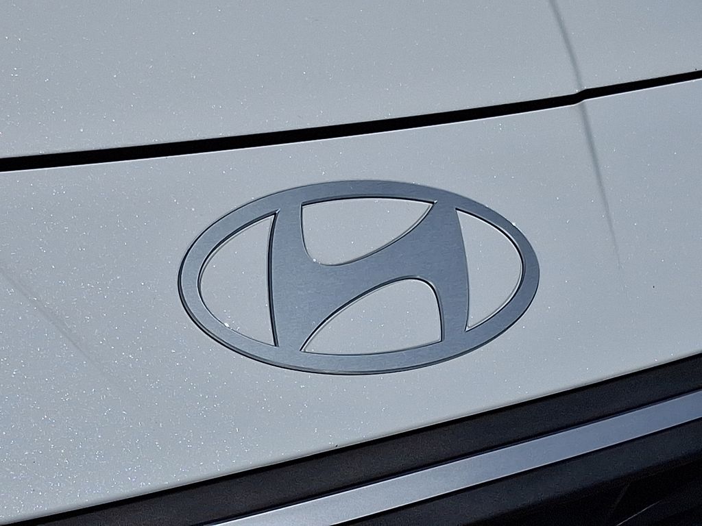 Thumbnail: 2025 Hyundai Elantra - 30