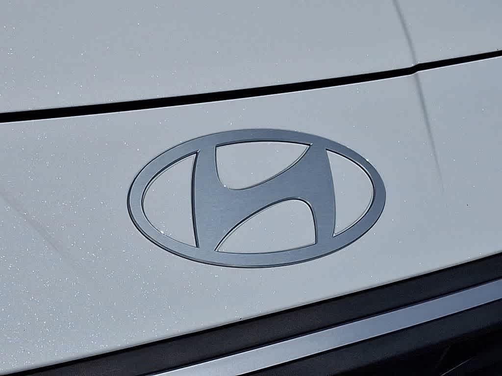 Thumbnail: 2025 Hyundai Elantra - 33