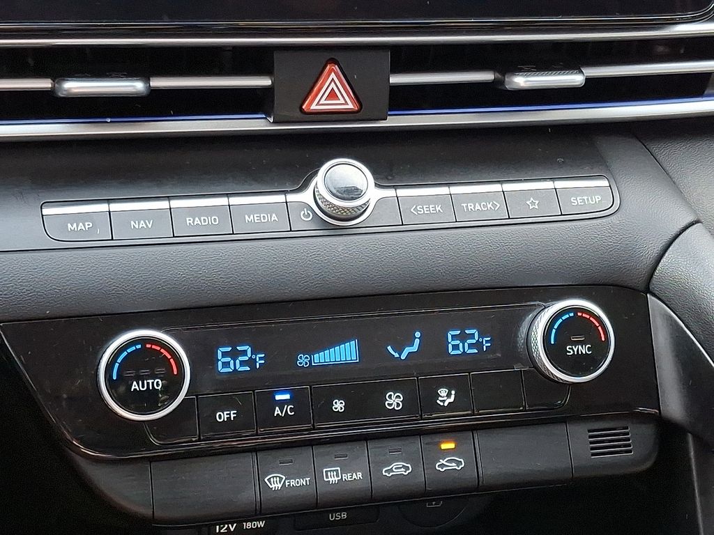 Thumbnail: 2024 Hyundai Elantra - 22